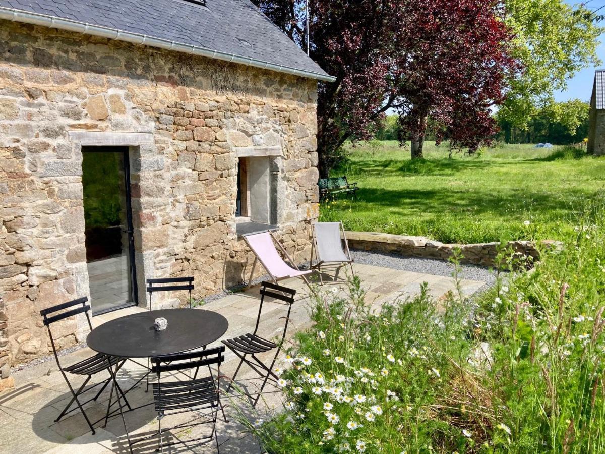 Le Nid De La Breizhidence Villa Combourg Bagian luar foto
